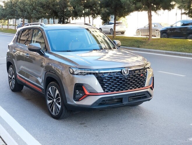 Changan CS 35 Plus 2023, 26,000 km - 1.6 л - Bakı