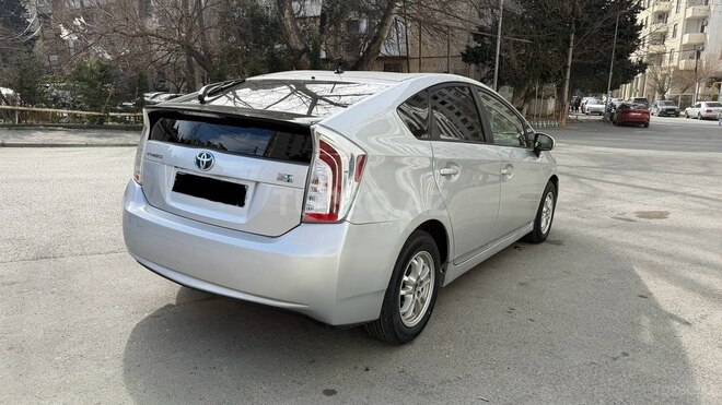 Toyota Prius 2015, 258,000 km - 1.8 l - Bakı