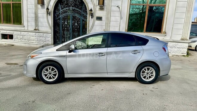 Toyota Prius 2015, 258,000 km - 1.8 l - Bakı