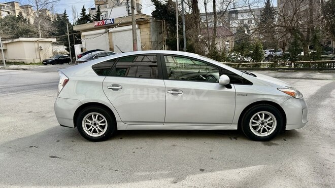 Toyota Prius 2015, 258,000 km - 1.8 l - Bakı