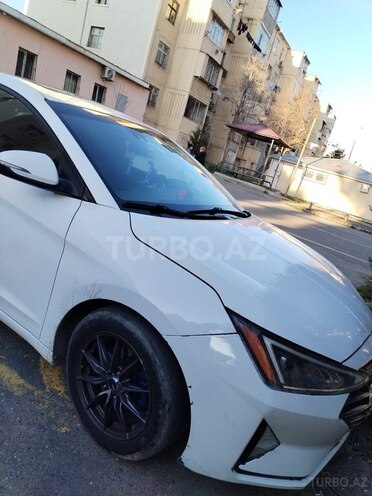 Hyundai Elantra 2019, 253,000 km - 2.0 l - Bakı