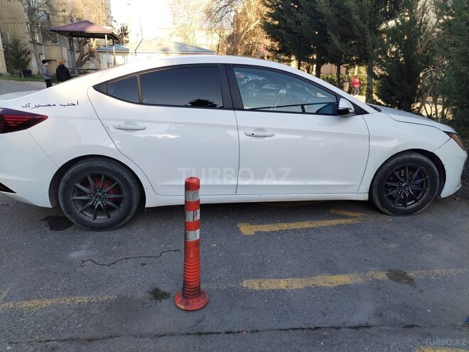 Hyundai Elantra 2019, 253,000 km - 2.0 l - Bakı