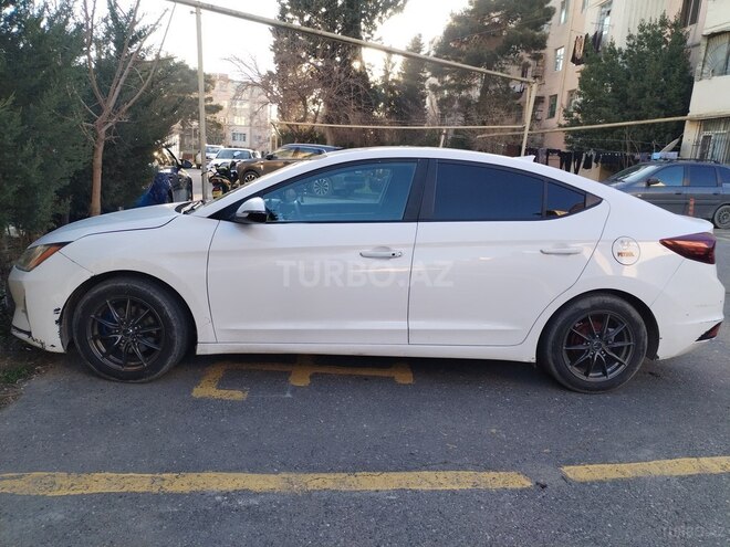 Hyundai Elantra 2019, 253,000 km - 2.0 l - Bakı