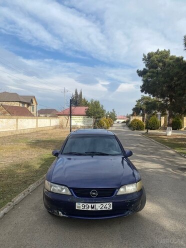 Opel Vectra 1995, 385,000 km - 1.8 l - Qazax