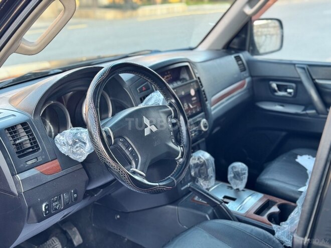 Mitsubishi Pajero 2008, 300,000 km - 3.0 l - Bakı