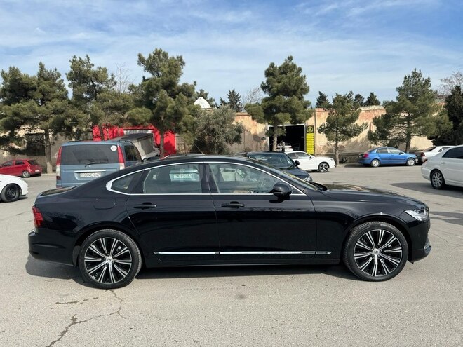 Volvo S90-2
