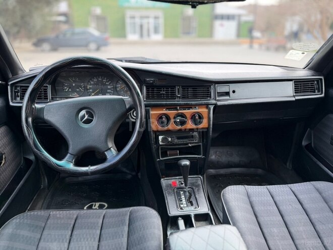 Mercedes 190 1991, 251,000 km - 2.0 l - Sumqayıt