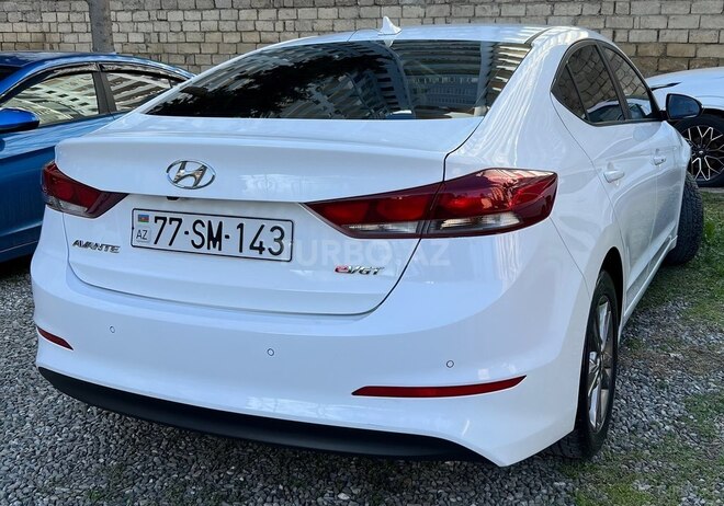 Hyundai Avante 2015, 222,000 km - 1.6 l - Bakı