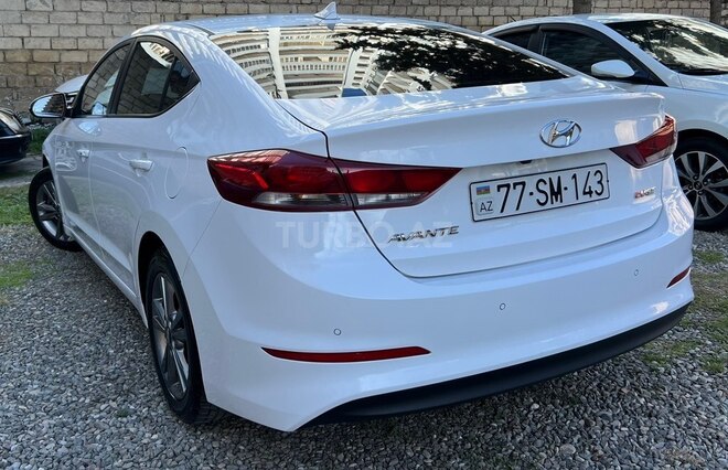Hyundai Avante 2015, 222,000 km - 1.6 l - Bakı