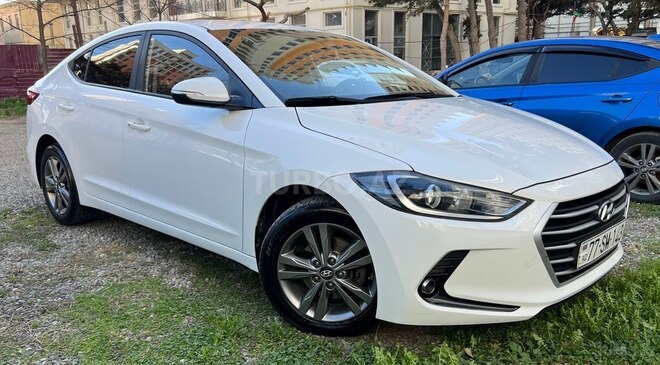 Hyundai Avante 2015, 222,000 km - 1.6 l - Bakı