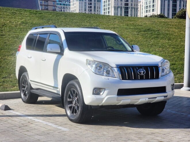 Toyota Land Cruiser Prado 2012, 278,000 km - 3.0 l - Bakı