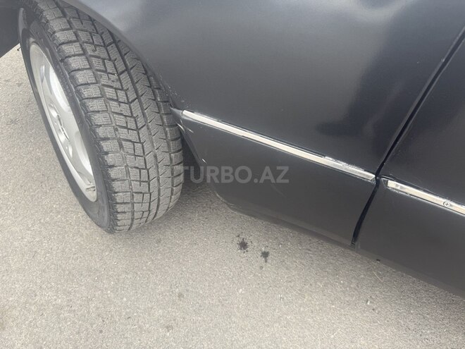 Mercedes E 200 1996, 330,000 km - 2.0 л - Qəbələ