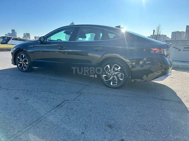 Hyundai Sonata-3