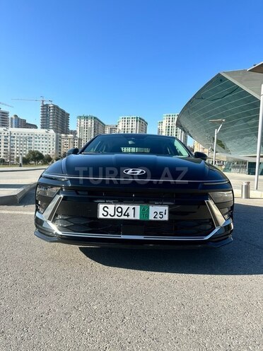 Hyundai Sonata-1