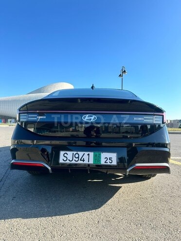 Hyundai Sonata-12