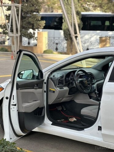 Hyundai Elantra 2017, 159,325 km - 2.0 л - Bakı