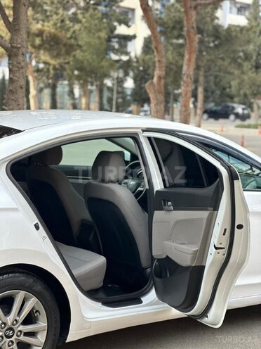 Hyundai Elantra 2017, 159,325 km - 2.0 л - Bakı