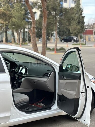 Hyundai Elantra 2017, 159,325 km - 2.0 л - Bakı