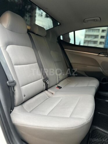 Hyundai Elantra 2017, 159,325 km - 2.0 л - Bakı