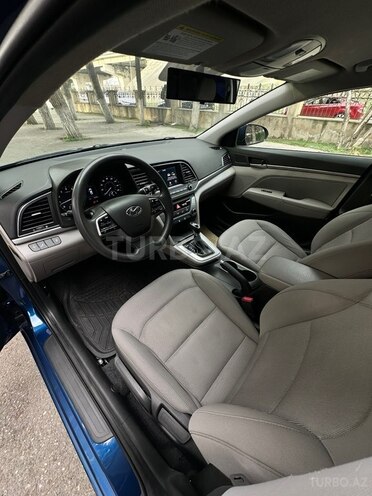 Hyundai Elantra 2018, 100,000 km - 2.0 л - Bakı