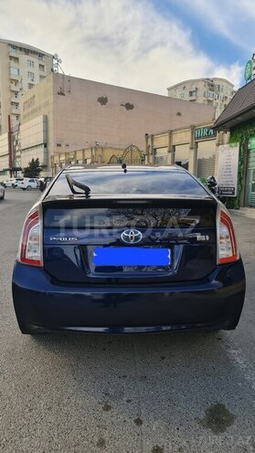 Toyota Prius-6