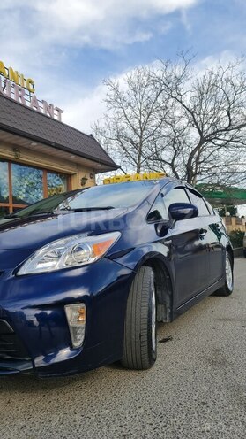 Toyota Prius-2