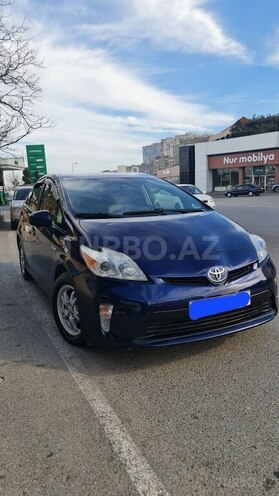 Toyota Prius-3