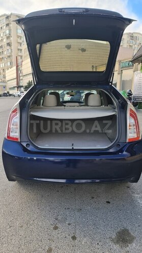 Toyota Prius-7