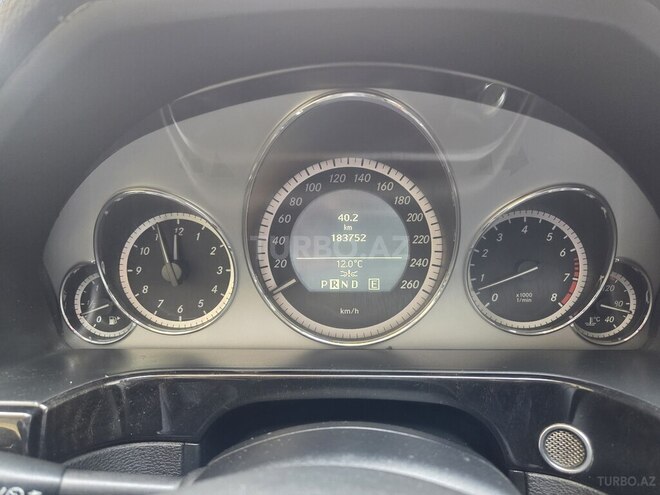 Mercedes E 250 2010, 185,200 km - 1.8 l - Bakı
