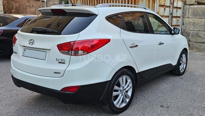 Hyundai ix35-4