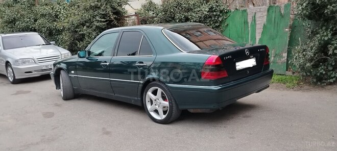 Mercedes C 240 1997, 364,548 km - 2.4 l - Bakı