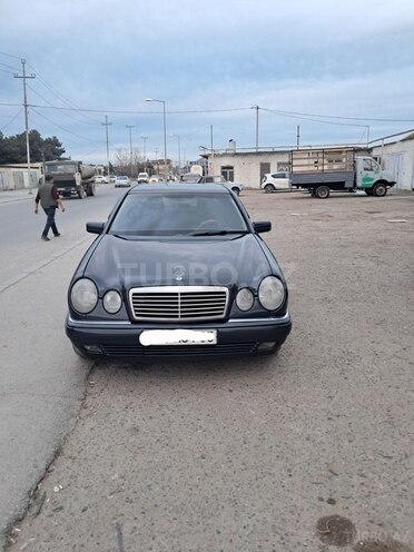 Mercedes E 240 1999, 858,207 km - 2.4 l - Bakı