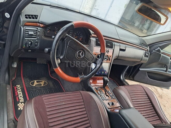Mercedes E 240 1999, 858,207 km - 2.4 l - Bakı