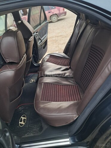 Mercedes E 240 1999, 858,207 km - 2.4 l - Bakı