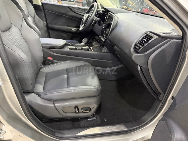 Lexus NX 350h-21
