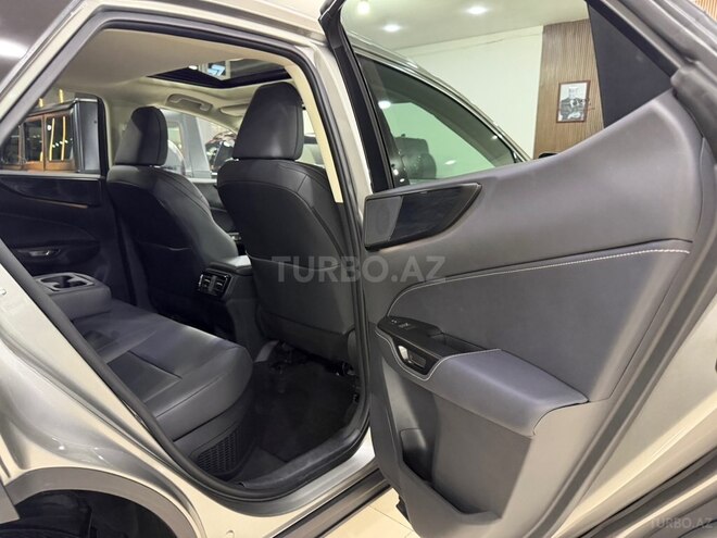 Lexus NX 350h-28