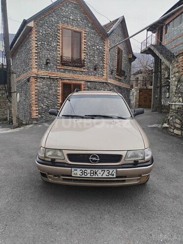 Opel Astra 1997, 526,398 km - 1.8 l - Şəki