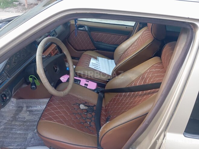 Mercedes 200 E 1990, 385,550 km - 2.0 l - Bakı