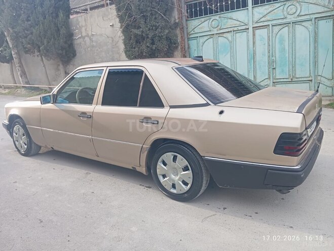 Mercedes 200 E 1990, 385,550 km - 2.0 l - Bakı
