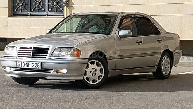 Mercedes C 200-2