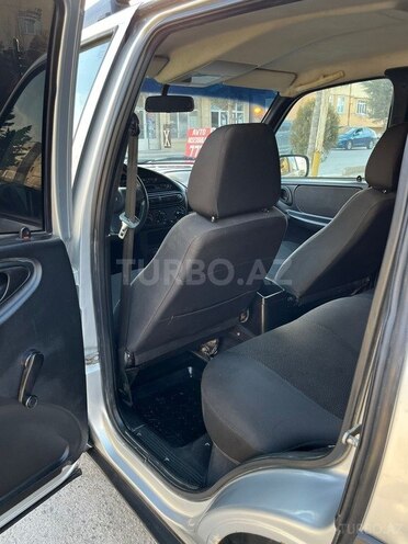 Chevrolet Niva 2011, 200,000 km - 1.7 л - Sumqayıt