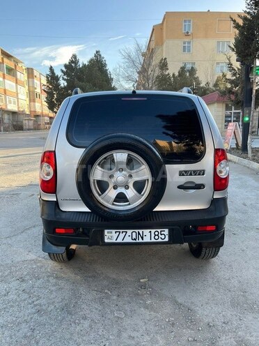 Chevrolet Niva 2011, 200,000 km - 1.7 л - Sumqayıt