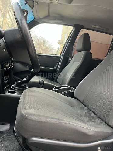Chevrolet Niva 2011, 200,000 km - 1.7 л - Sumqayıt