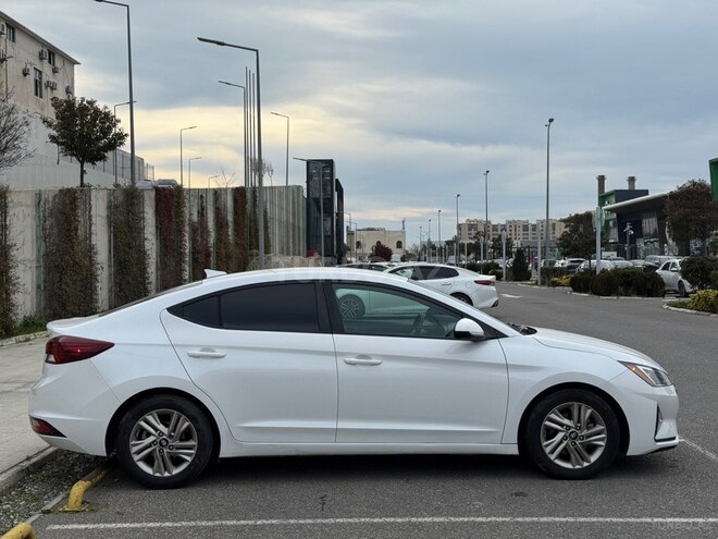 Hyundai Elantra 2019, 144,300 km - 2.0 l - Bakı