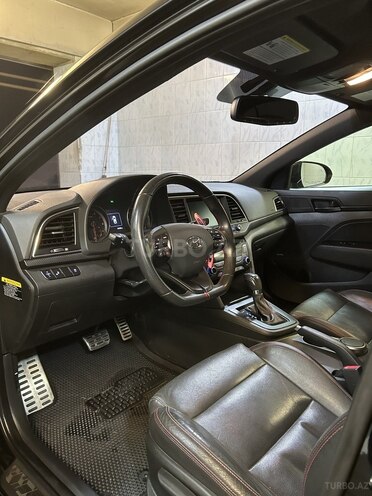 Hyundai Elantra 2017, 95,000 km - 1.6 л - Bakı