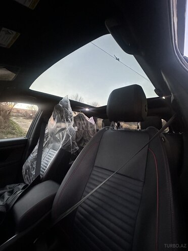 Land Rover Discovery Sport 2022, 34,000 km - 2.0 л - Bakı