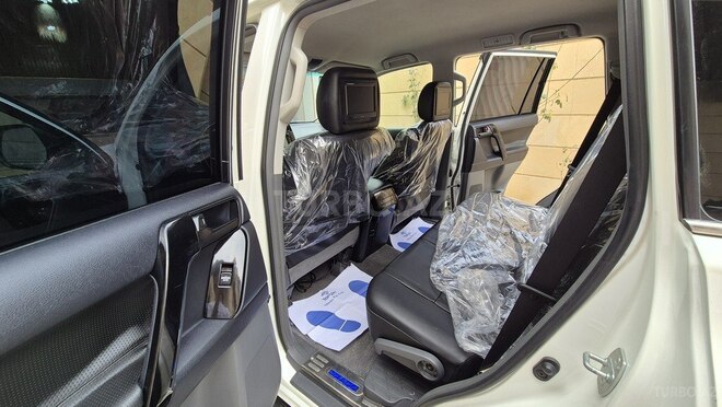 Toyota Land Cruiser Prado 2010, 165,000 km - 2.7 л - Bakı