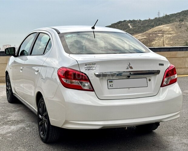 Mitsubishi Mirage 2020, 102,000 km - 1.2 л - Bakı