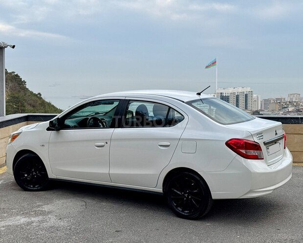 Mitsubishi Mirage 2020, 102,000 km - 1.2 л - Bakı