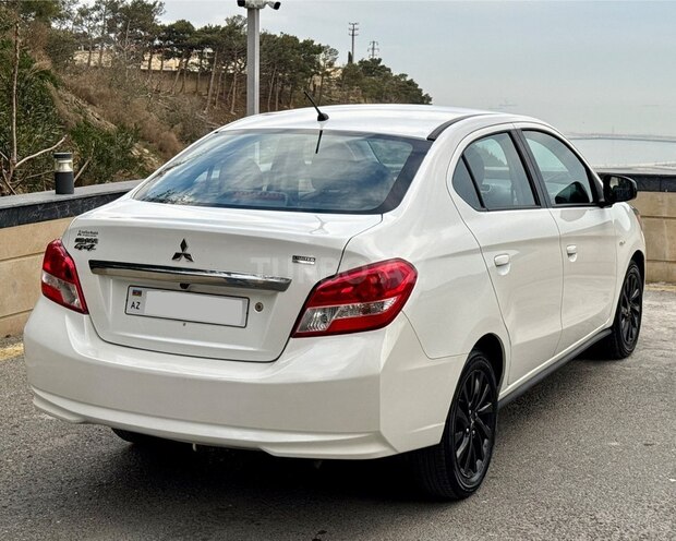 Mitsubishi Mirage 2020, 102,000 km - 1.2 л - Bakı